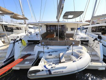 Yacht Booking, Yacht Reservation - Fountaine Pajot Astrea 42 - 3 + 1 cab. - Umami}