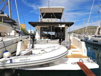 Yacht Booking, Yacht Reservation - Fountaine Pajot MY 37 - Marlie