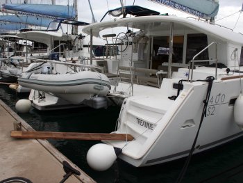 Yacht Booking, Yacht Reservation - Lagoon 400 S2 - 4 + 2 cab. - Treanne