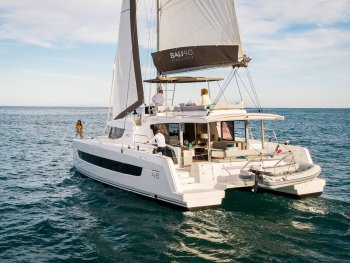 Yacht Booking, Yacht Reservation - Bali 4.6 - 5 + 1 cab. - Triton