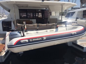 Pronájem jachty, dovolená na jachtě - Fountaine Pajot Saona 47 Quintet - 5 + 1 cab. - Martin V