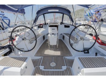 Prenájom jachty, dovolenka na jachte - Sun Odyssey 449 - Scalea
