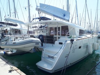Yacht Booking, Yacht Reservation - Lagoon 400 S2 - 4 + 2 cab. - Macawi