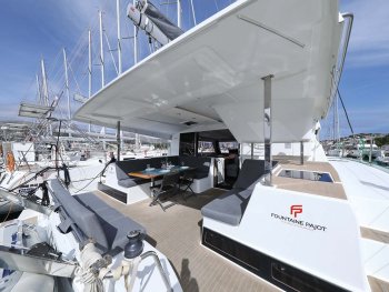 Yacht Booking, Yacht Reservation - Fountaine Pajot Isla 40 - 4 cab. - Chilli