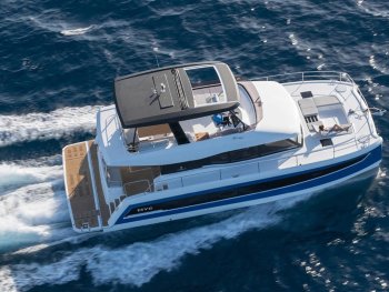 Prenájom jachty, dovolenka na jachte - Fountaine Pajot MY6 - Family 2.0