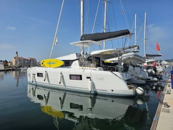 Yacht Booking, Yacht Reservation - Lagoon 42 - 4 + 2 cab. - Azzuro}