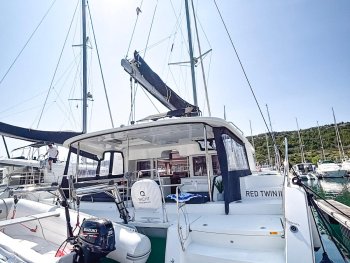 Prenájom jachty, dovolenka na jachte - Lagoon 450 F - 4 + 2 cab. - Red Twin II