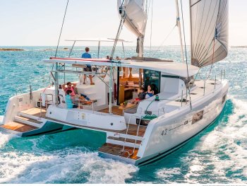 Yacht Booking, Yacht Reservation - Lagoon 42 - 4 + 2 cab. - Mare Tiempo}
