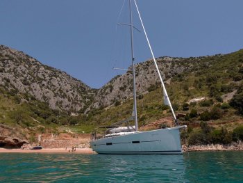 Yacht Booking, Yacht Reservation - Dufour 460 GL - Divna