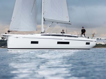 Pronájem jachty, dovolená na jachtě - Bavaria C46 - 4 cab. - Nonica