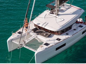 Yacht Booking, Yacht Reservation - Lagoon 40 - 4 + 2 cab - La Luna