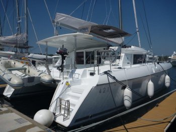 Yacht Booking, Yacht Reservation - Lagoon 421 - 4 + 1 cab. - 4 me}