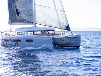 Yacht Booking, Yacht Reservation - Excess 15 - 6 + 2 cab. - Issa}