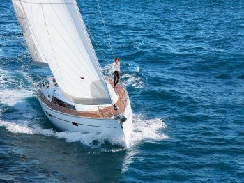 Pronájem jachty, dovolená na jachtě - Bavaria Cruiser 46 - 4 cab. - Natti