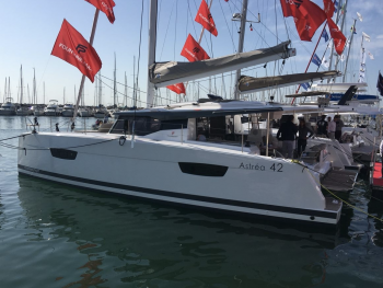 Pronájem jachty, dovolená na jachtě - Fountaine Pajot Astrea 42 - Cata del Mar}