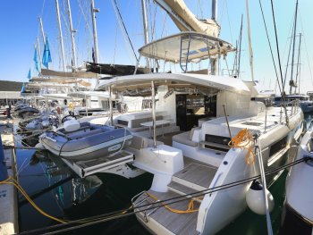 Yacht Booking, Yacht Reservation - Lagoon 50 - LUX}