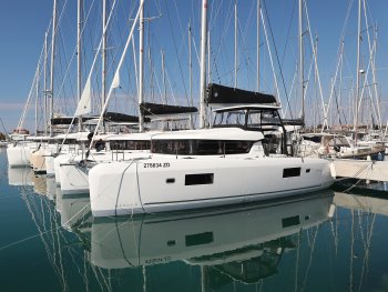 Yacht Booking, Yacht Reservation - Lagoon 42 - LUNA }