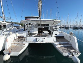Yacht Booking, Yacht Reservation - Lagoon 42 - FAT CAT}
