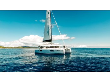 Yacht Booking, Yacht Reservation - Lagoon 42 - LEGGIERO}